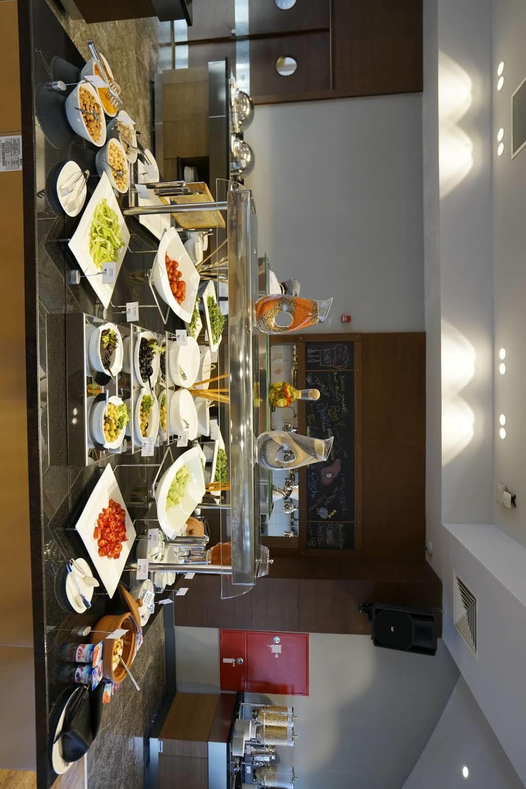 Point Hotel Ankara Esterno foto
